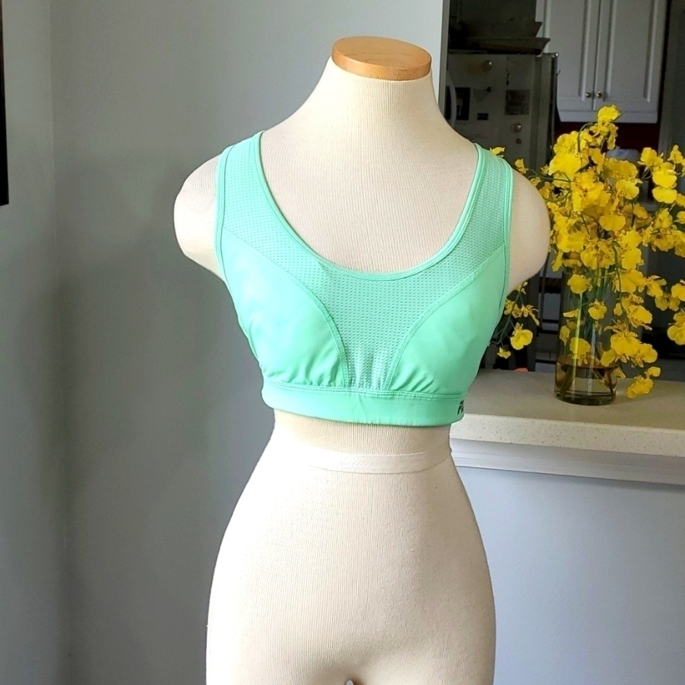 FILA SPORTS, HIGH IMPACT.GREEN SPORTS BRA.‎ SIZE LARGE.